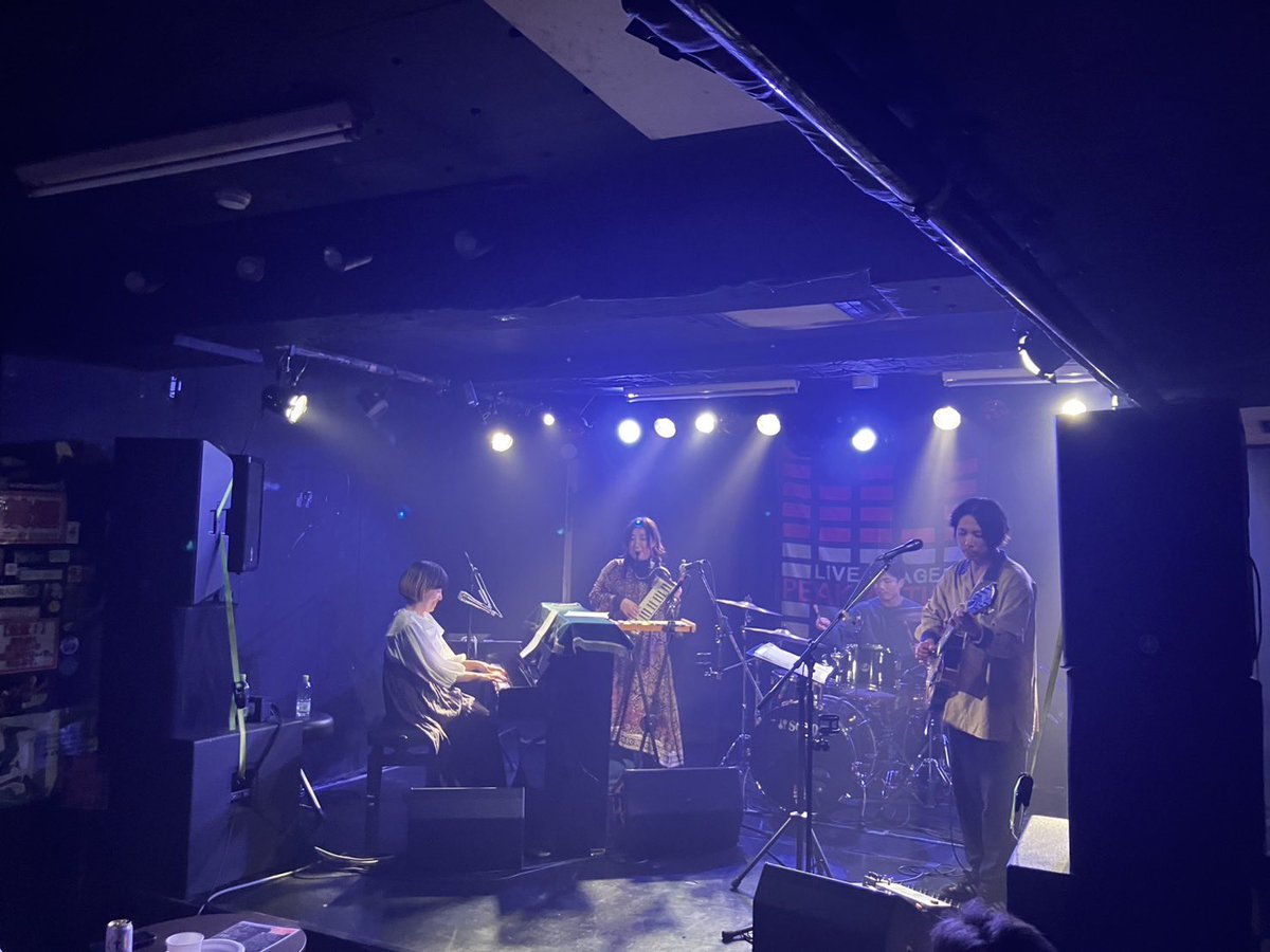 emixrdynacomp's tweet image. 今年も新曲披露とセッション(drum support ふっしー)に新米×ひさよ飯の咀嚼は大成功でした！
未来がどうなるかは分からない。だから今年も愛おしく、来年も開催したい。だから皆元気でいてね！

25/11/23(日)@郡山市PEAKACTION
huenica ×藤野恵美
『新米と新曲の咀嚼2025郡山編』
フード : エナジー