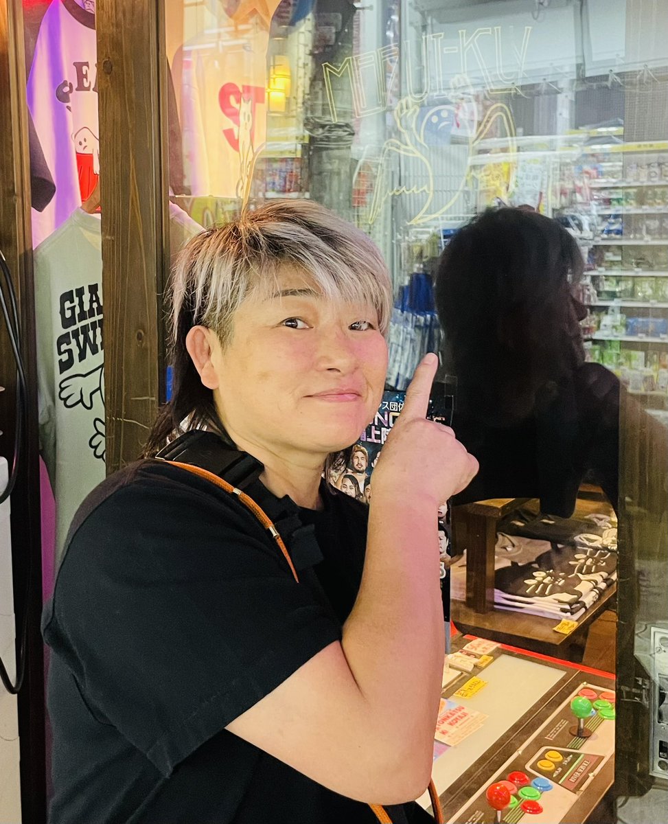 souko1go's tweet image. 先日のOZアカデミー沖縄大会終了後にAKINOさんがご来店くださいました〜！お忙しい中寄ってくださり、ありがとうございました〜！