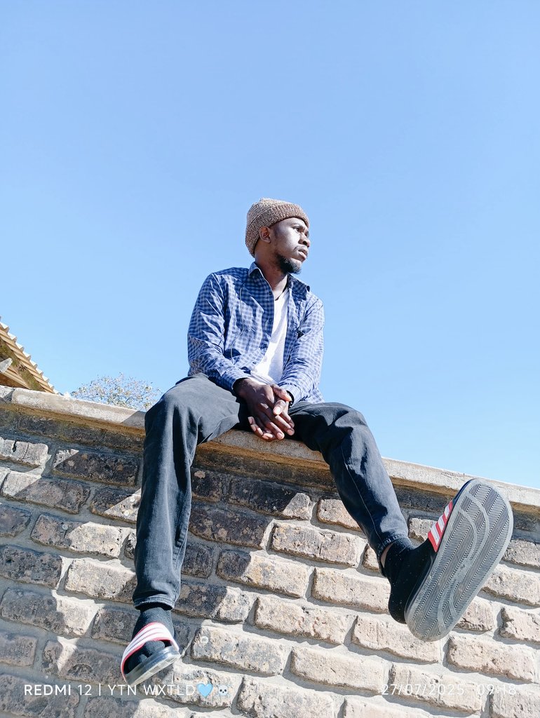 Lost but still not found 🇲🇼 💦🇿🇦 tweet media
