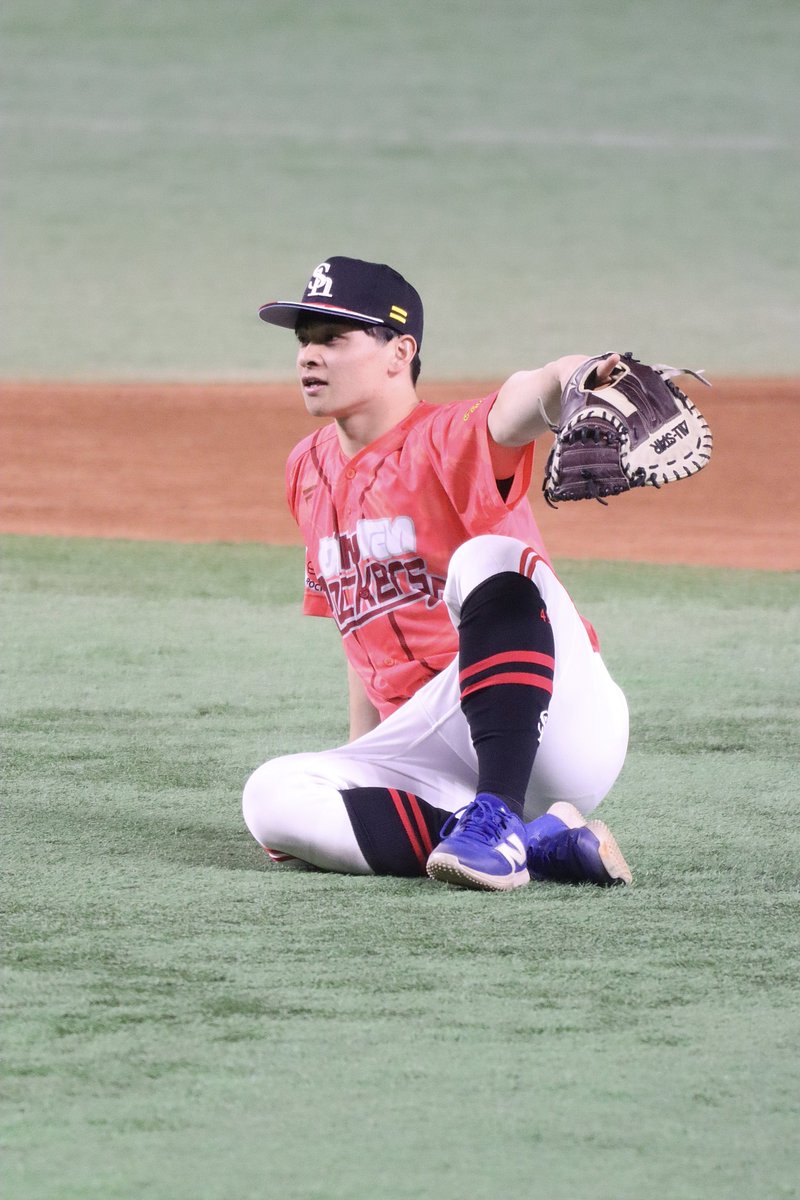 tk__g45's tweet image. たつるのせいにしよった😹

 #谷川原健太  #sbhawks