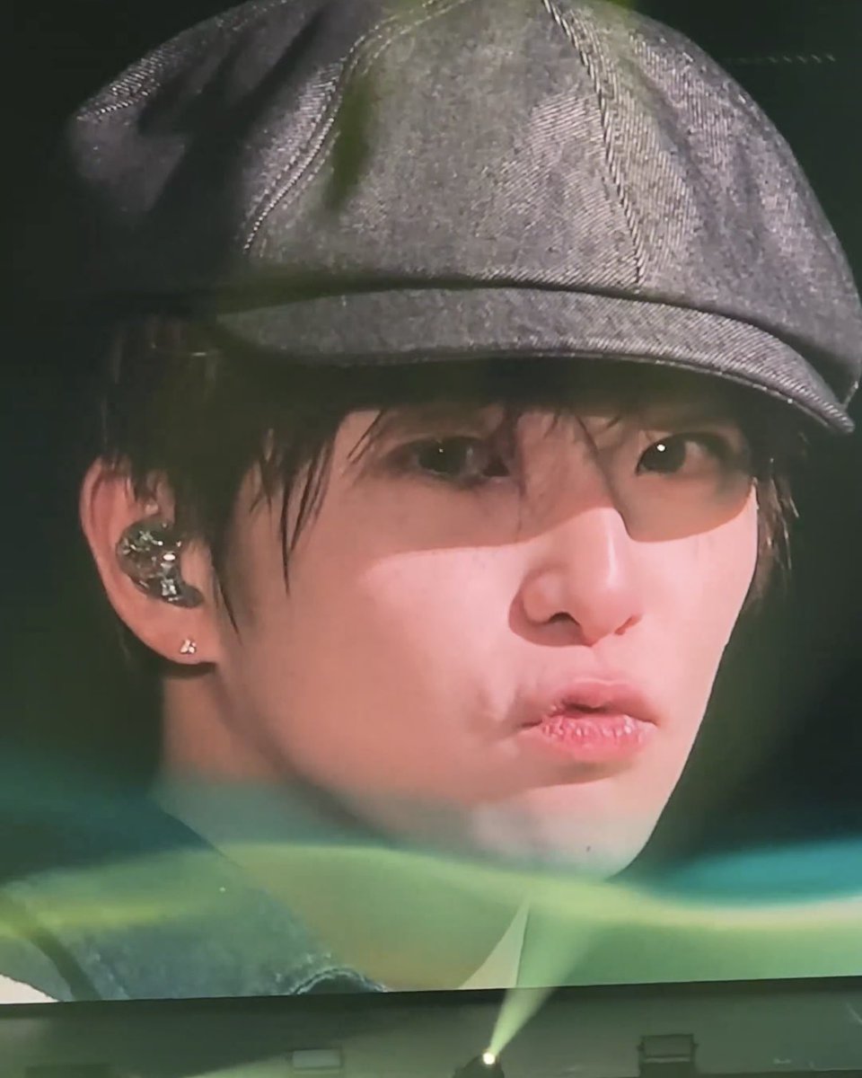 너가먼저햇다너가먼저시작햇다어너가먼저한거다