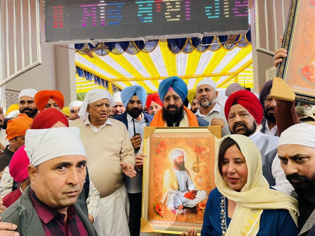 Partap_Sbajwa's tweet image. Paid obeisance at Gurdwara Sri Sis Ganj Sahib in Anandpur Sahib on the 350th martyrdom anniversary of Sri Guru Tegh Bahadur Ji. His unparalleled sacrifice for an egalitarian and just society, and his steadfast commitment to protecting pluralism, remains a timeless beacon.