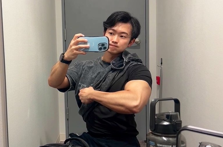 今日は胸トレ三頭の日！
追い込みまくる！！💪