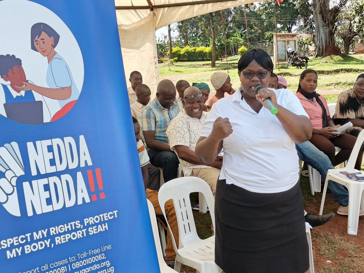 huzairu_nyanzi's tweet photo. Miss. Mulungi Irene the lead facilitator of the dialogue say girls are the most affected when it comes so to #pseah due to their weakness, power imbalances 

#reportseah https://t.co/0UyMIaAX7x