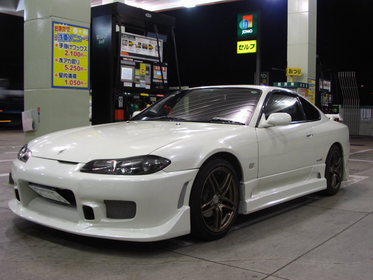 NaohitoS15's tweet image. #コレを見た人は10年以上前の写真を貼る
2007年
最初はこのエアロとかが好みだった🤣
今でも好きだけど😎
買って3ヶ月で対向車にぶつけられて変えた😱