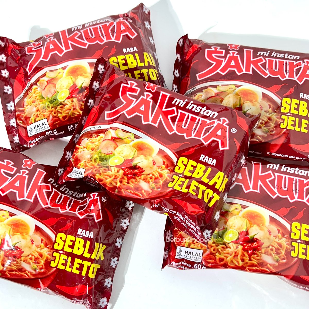 berburushopee's tweet photo. WAR IS OVER… THIS MIE SAKURA SEBLAK JELETOT IS NEXT LEVEL!!

only 2k and you’re literally getting instant noodles that taste just like the REAL SEBLAK… kencurnya mantep banget😭 https://t.co/4LuwMIbd12