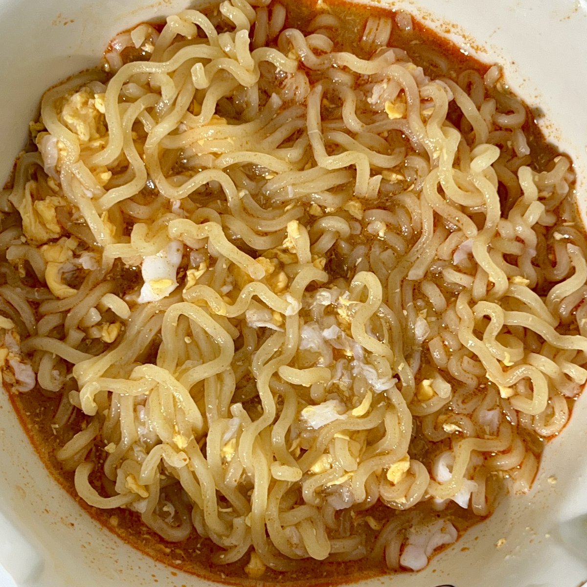 berburushopee's tweet photo. WAR IS OVER… THIS MIE SAKURA SEBLAK JELETOT IS NEXT LEVEL!!

only 2k and you’re literally getting instant noodles that taste just like the REAL SEBLAK… kencurnya mantep banget😭 https://t.co/4LuwMIbd12