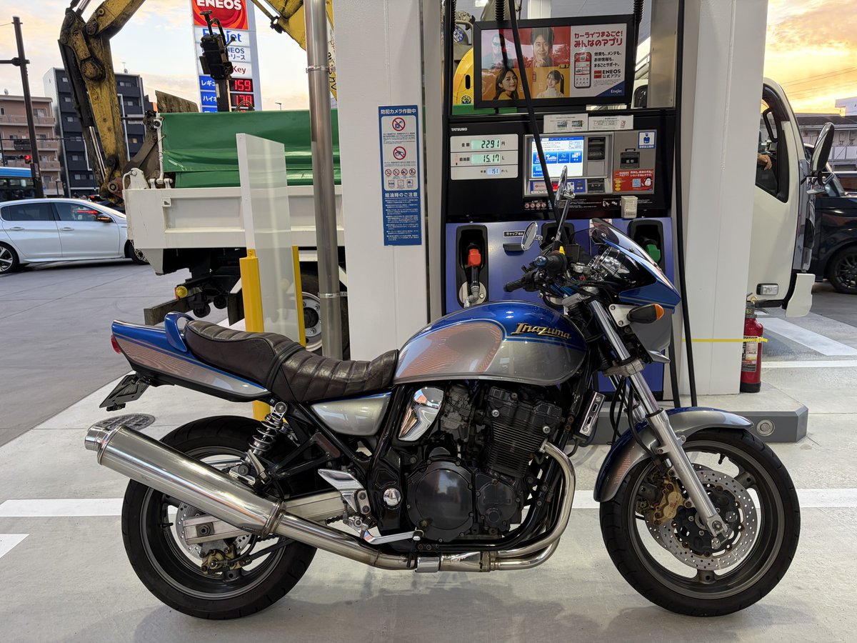 新ママ なるページ ❤︎⁴ページ 4ニャンズママページ ZX-4ﾏﾏ 🦖 (@_