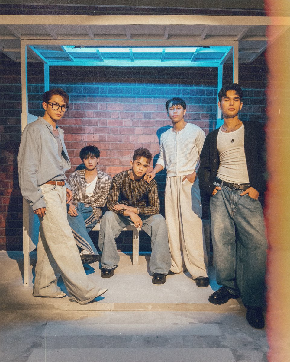 Don Romantiko [Takipsilim vers.] 🌑

Yes My Love

Official Music Video | 11.27.25

#DonRomantiko #YMLDonRomantiko #143YesMyLove