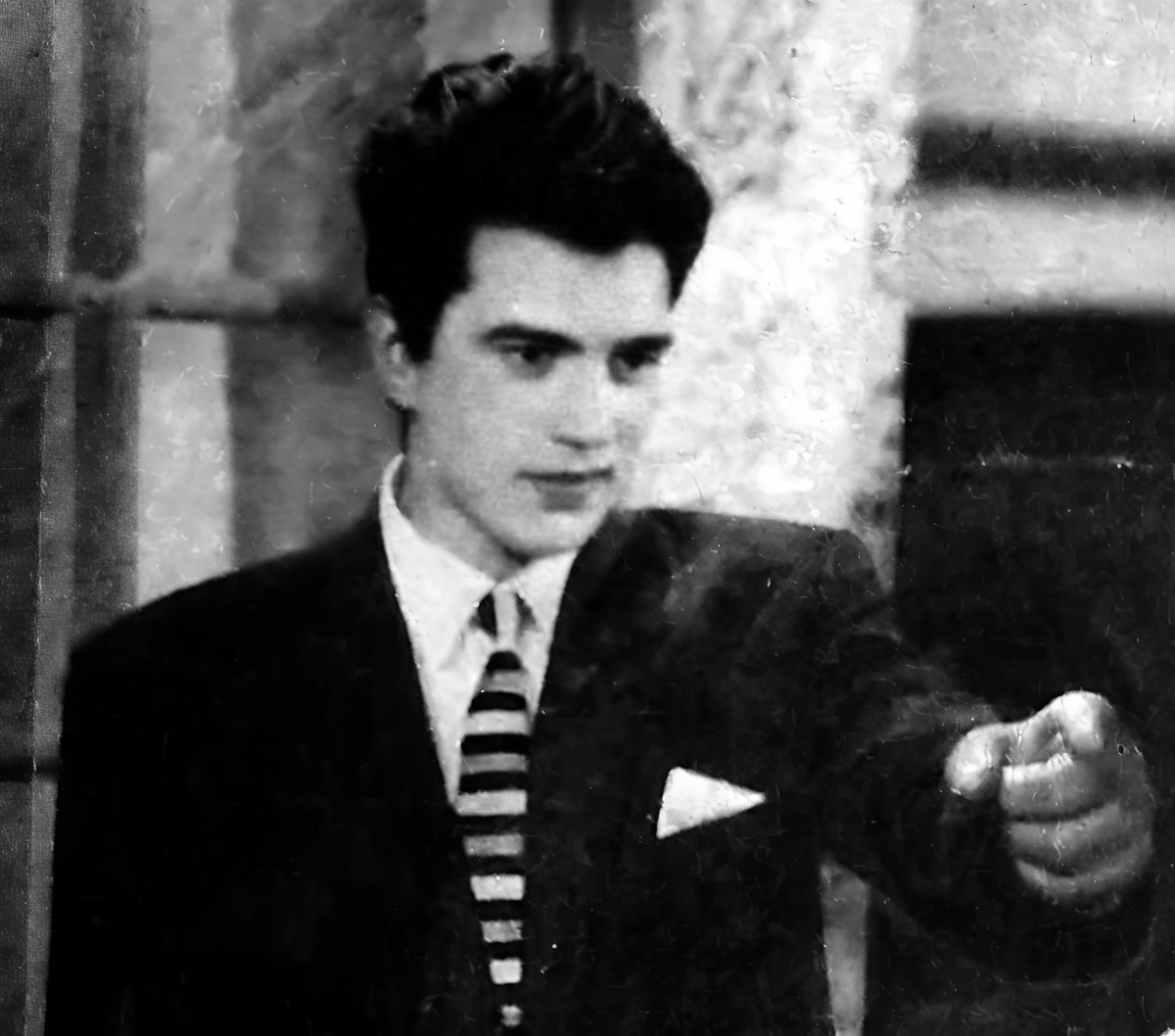 AbhTri_'s tweet image. The most handsome man of Indian cinema is no more. 

Om Shanti