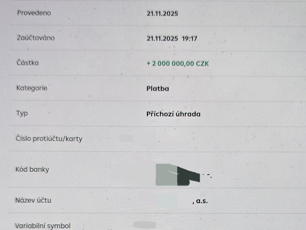 Přijdete ráno do práce, podíváte se do banky a čeká na vás dar 2mio Kč na Drony Nemesis.Tyhle překvapení nás nikdy nepřestanou fascinovat. Evidentně jsou ranaři pořád mezi námi 👊👊👊 Jsme totiž Češi, nikdy se nevzdáme, slyšíte? Nikdy! S pokorou děkujeme za důvěru. Skupina D ❤️🇨🇿