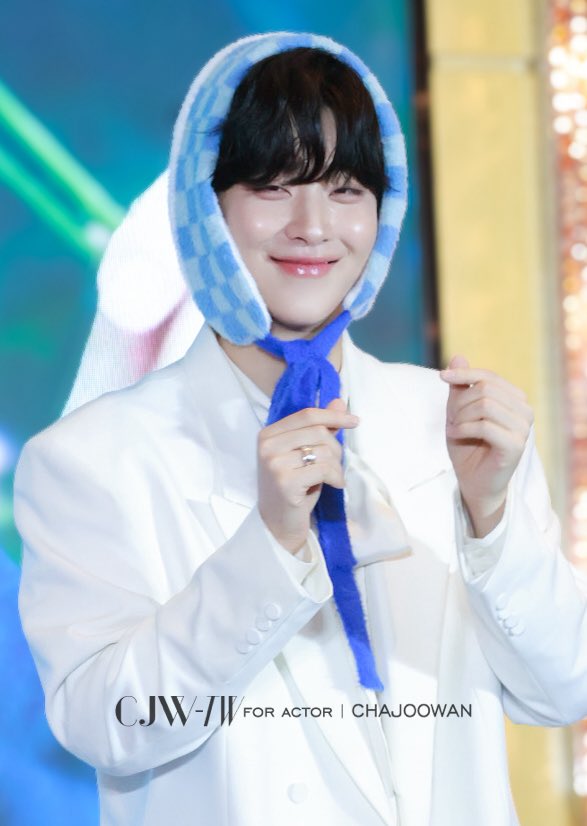 In Suzhou 251123

사랑해～🫰🏻

#chajoowan #차주완  #車柱完