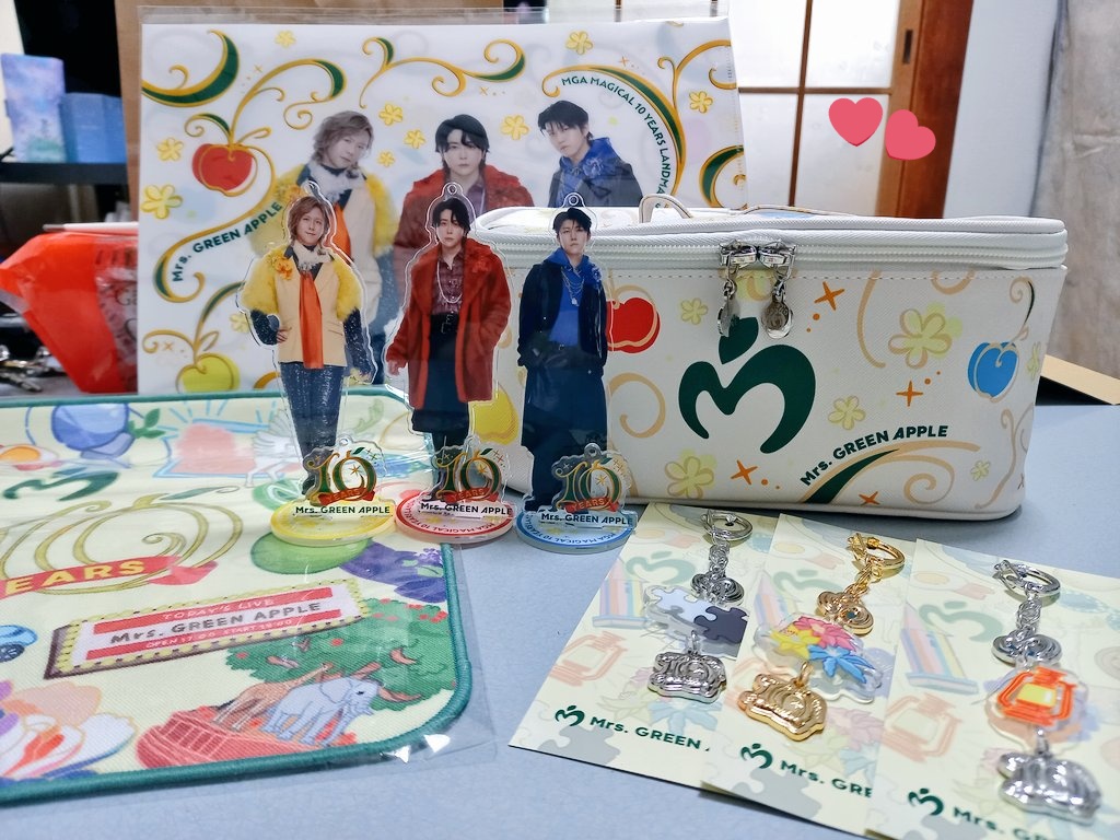 Mrs. GREEN APPLE ポーチ バッジセット キーホルダー Mrs. GREEN APPLE