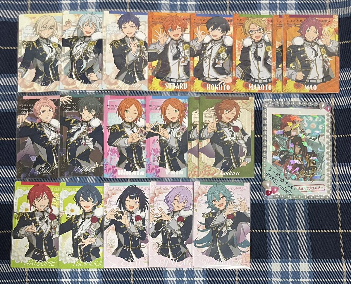 KBIS_salad12's tweet image. 【交換】あんスタ スタフォニ カードコレクション - Superbloom -

譲)画像参照

求)燐音2 &amp;gt;HiMERU 薫 アドニス 各1 &amp;gt;紅郎

郵送のみ、A⇔B◎
紅郎以外の希望数が揃い次第、定価+送料で譲渡も可能です。(一部条件付きになります💦)
検索からでもお気軽にお声掛けください！