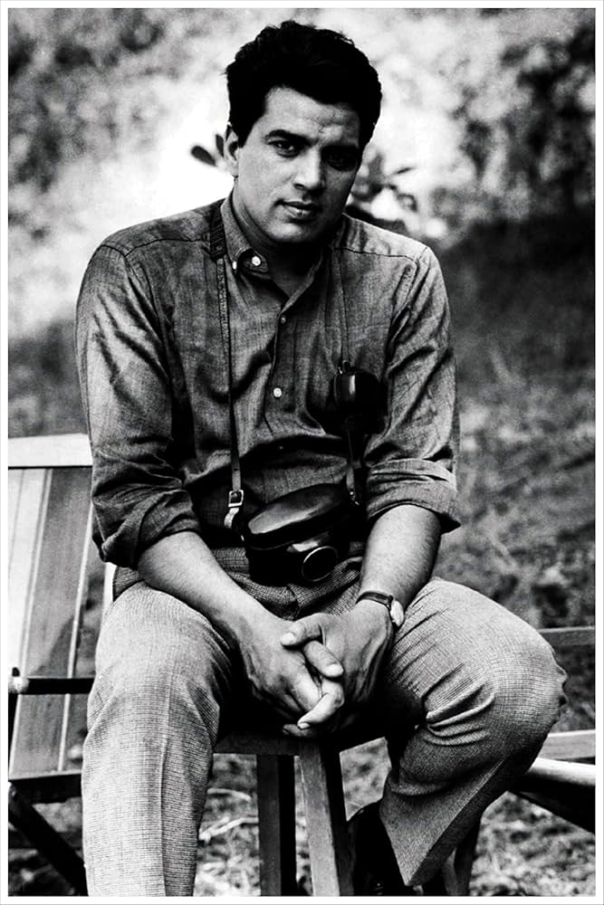adityarasingh's tweet photo. T276: A man whose charm, humility and unmatchable screen presence defined an era of Indian cinema. His films, his laughter, his warmth will live forever in our hearts. The He-Man of Bollywood is no more.💔 
#DharmendraDeol https://t.co/BY90yyxGrq