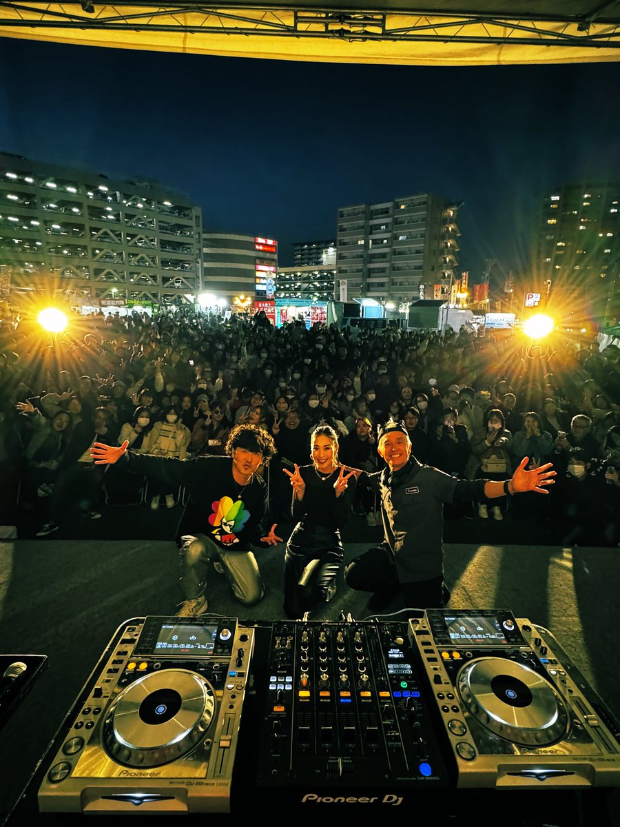 marcpanther's tweet image. 最高すぎる3人 ww #軟式globe #熊谷 #キッチンカーうまいもん選手権 #globe