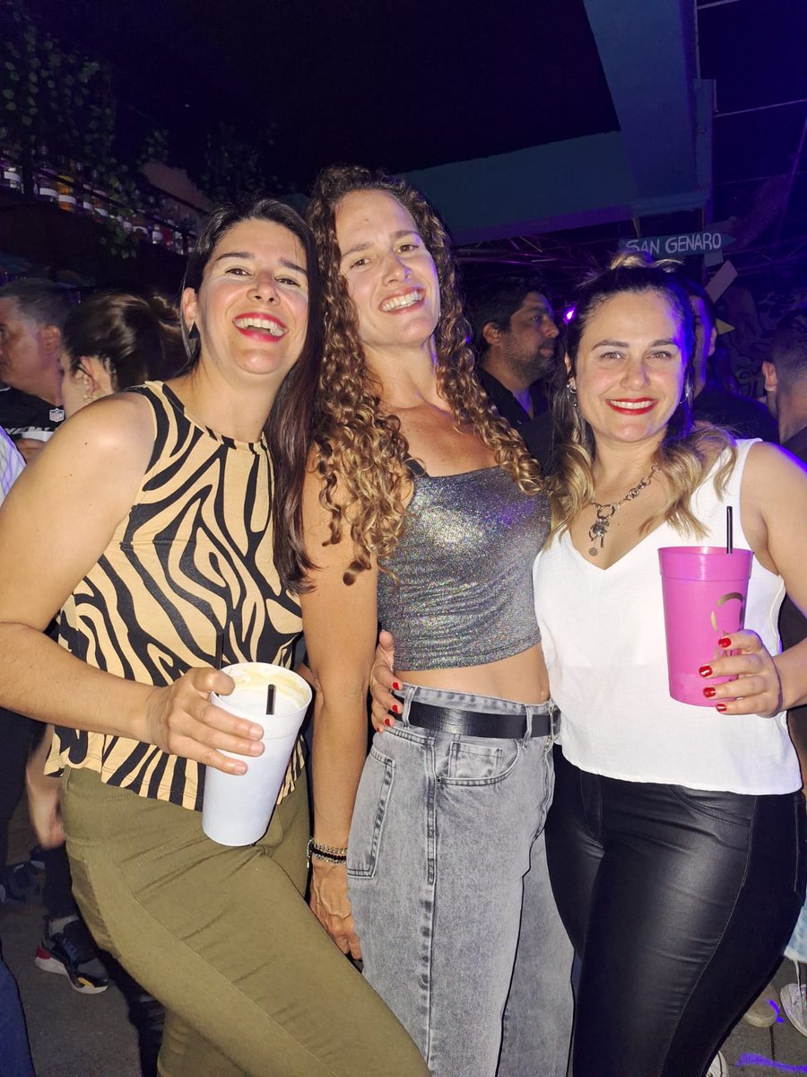julijuliball's tweet photo. Ellas 🩷 https://t.co/aYO0WApW01