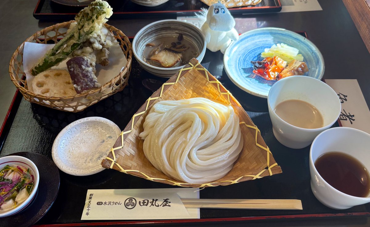 mofumofu_3's tweet photo. 日本三大うどんをいただいた
香川に行ける日は来るのだろうか💭 https://t.co/eaqliHCDuU