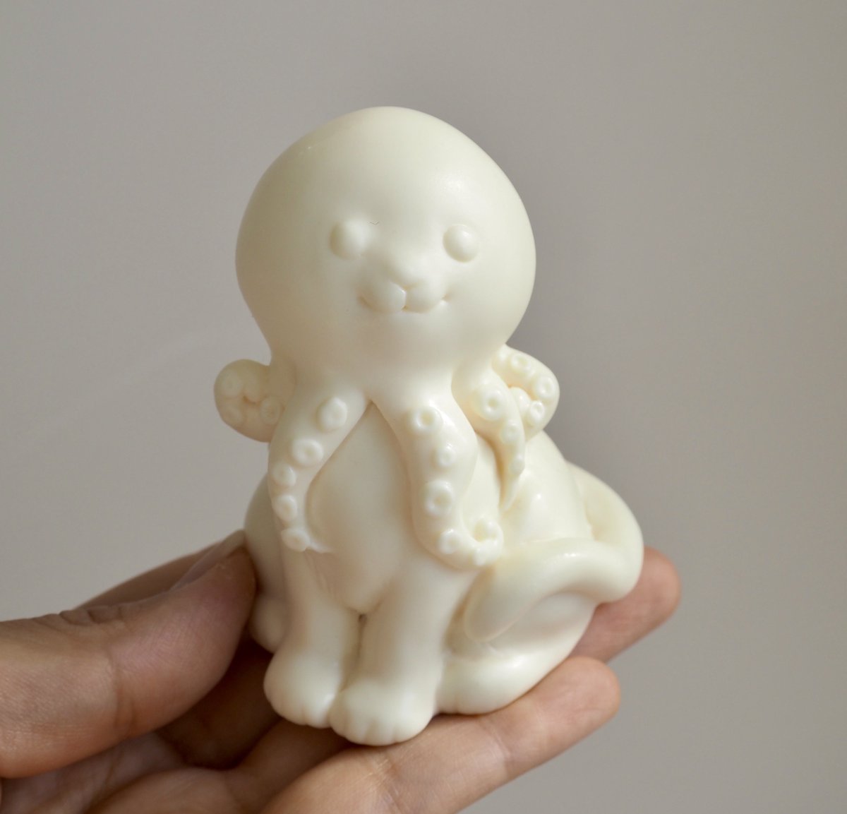 takonaction_'s tweet photo. たこにゃん複製サンプルが届きましたー！
そのままちょこんと置いても良き感じ🐙💕 https://t.co/Xy0vi5XX5Y