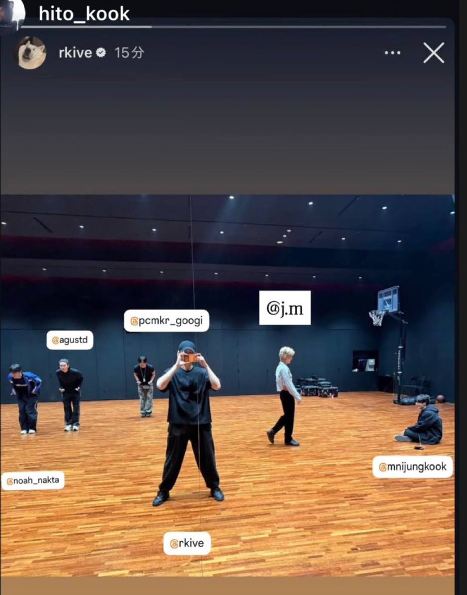 jademinnie7's tweet image. Their staff really said he’s tired of y’all squinting and speculating 🤣