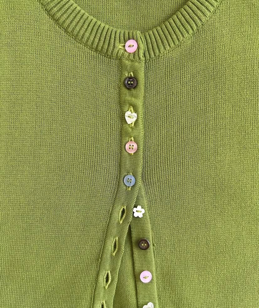 Basic cardigan but make it girly—with the cutest buttons 💗