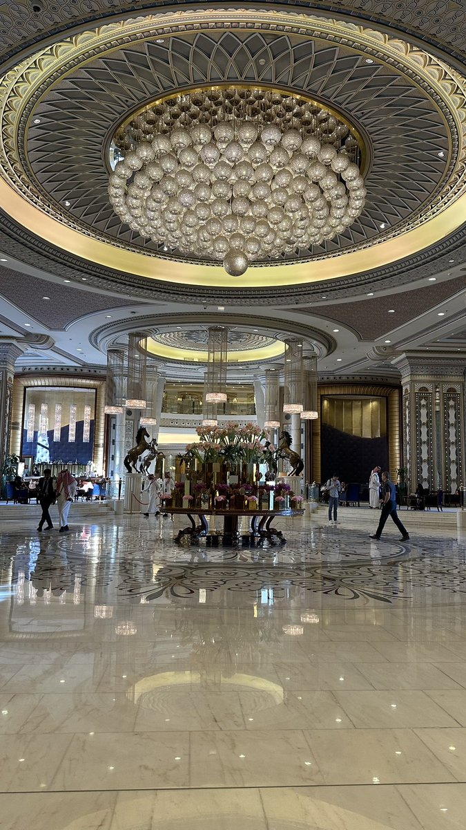 تشرفت اليوم بحضور #المؤتمر_العدلي_الدولي  الذي نظمته وزارة العدل تحت رعاية كريمة من سيدي ولي العهد حفظه الله، وفخورة بأن أكون شاهدة على النهضة التشريعية والعدلية التي تشهدها بلادنا