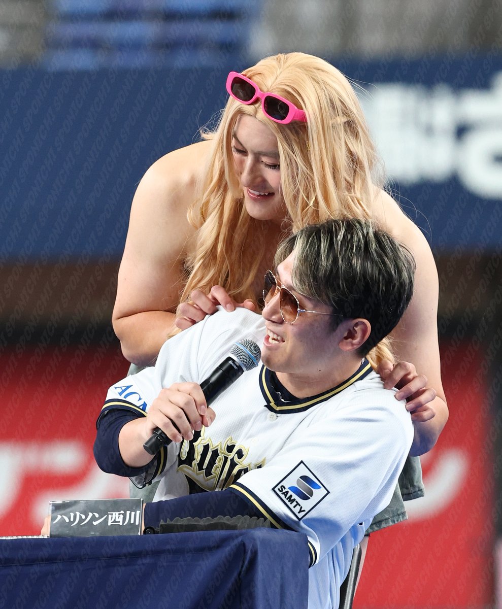 Sponichi_Orix's tweet image. #西川龍馬 選手を誘惑するTちゃみ（ #高島泰都 選手）