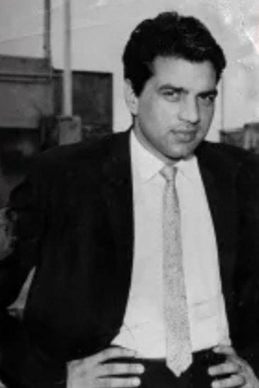 ali_jishan's tweet image. #धर्मेंद्र 
89 साल की उम्र में #निधन: वह &apos;मझे&apos; हीरो जिसने सारी हदें तोड़ दीं, और भारत को शोले और सत्यकाम जैसी फिल्में दीं..
1935 से 2025