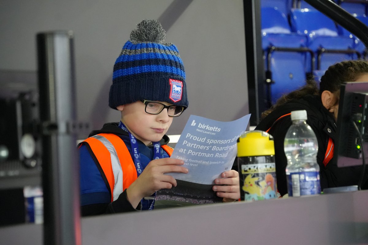 ITFCFoundation's tweet image. 📝 The Foundation welcomed students from Castle Hill Primary into the press box for Saturday&apos;s game against Wrexham.

Students took part in a new Match Reporting activation, offering a unique insight into the role of a journalist on matchdays.

@PLCommunities | #PLPrimaryStars