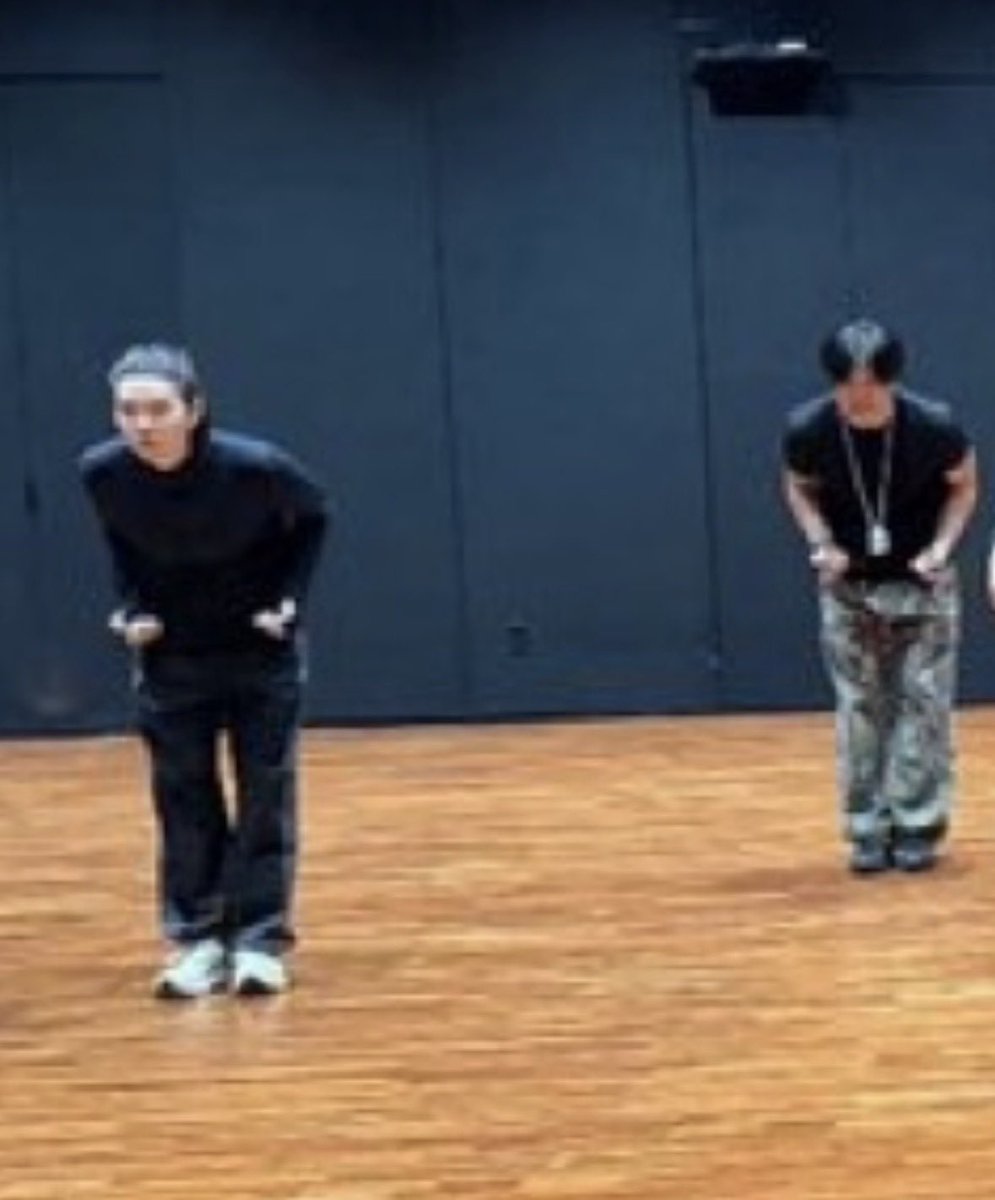 생일날 와준 민윤기야악!!
근데 하 태형일까아닐까 싶어 쉽게 슙비라고 
모다고있음