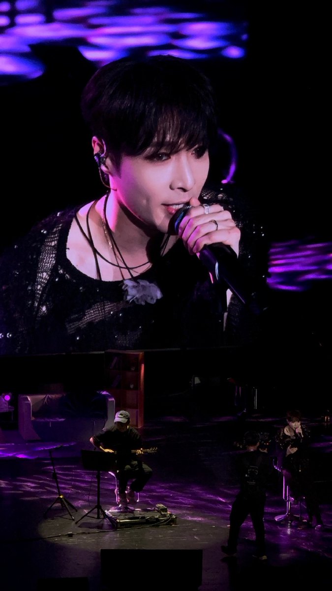 HelloChangsha's tweet image. Zhang Yixing at the fan meeting! #LayZhang #张艺兴 #layzhang @layzhang