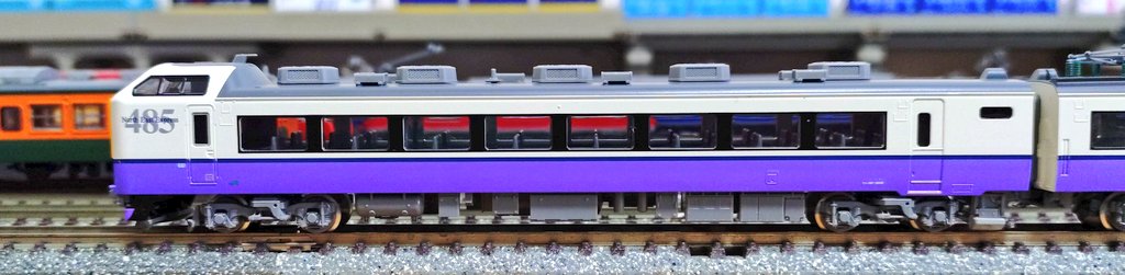 TOMIXの485系3000番台(白鳥)が入線しました。 実車は1996年に登場した