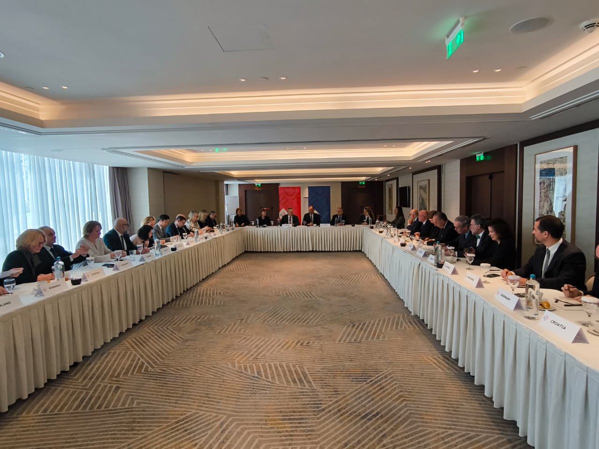 📍Αθήνα
Συνάντηση ΥΠΕΞ Γιώργου Γεραπετρίτη με τους Πρέσβεις των κρατών μελών ΕΕ 🇪🇺

📍Athens 
FM George Gerapetritis’ meeting with the #EU 🇪🇺 member states’ Ambassadors 

#eu2025dk 
<a href="/eu2025dk/">Danish Presidency of the Council of the EU 2025</a>