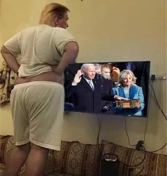 When Goldilocks realised world leaders are moving on swiftly with their business without his presence 😝🤣