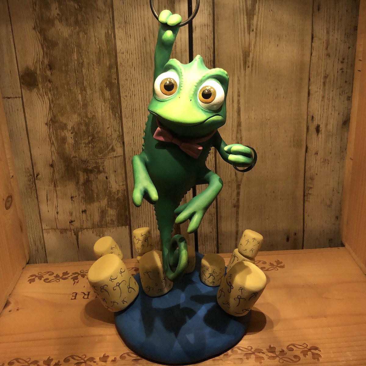 ラプンツェル　パスカル ドール 15th アニバーサリー 公式】ディズニーストア.jp | ラプンツェル＆パスカル ドール 15th