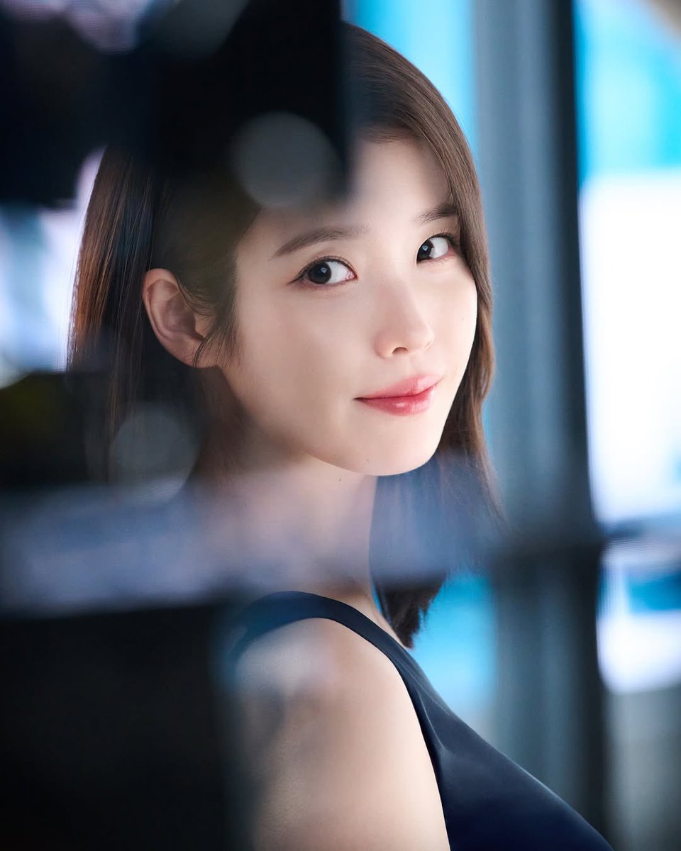 IU's CFs are saving us from drought 😭