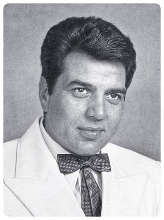 ABVPVoice's tweet photo. A towering chapter of Indian cinema comes to a close…
Legendary actor Dharmendra is no more. His humility, unmatched screen presence, and remarkable contribution to art and culture will be remembered for generations.

A heartfelt tribute to one of Indian cinema’s most cherished icons.
Om Shanti.
#dharmendradeol