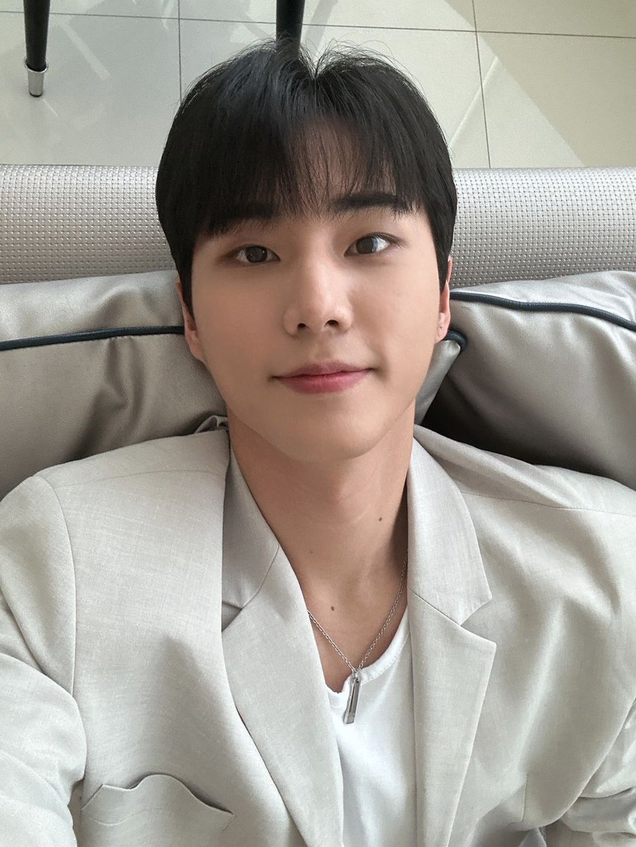 jayinfeb's tweet image. 내 인생에 남자는 정재현 강영현만 있으면 될 것 같음