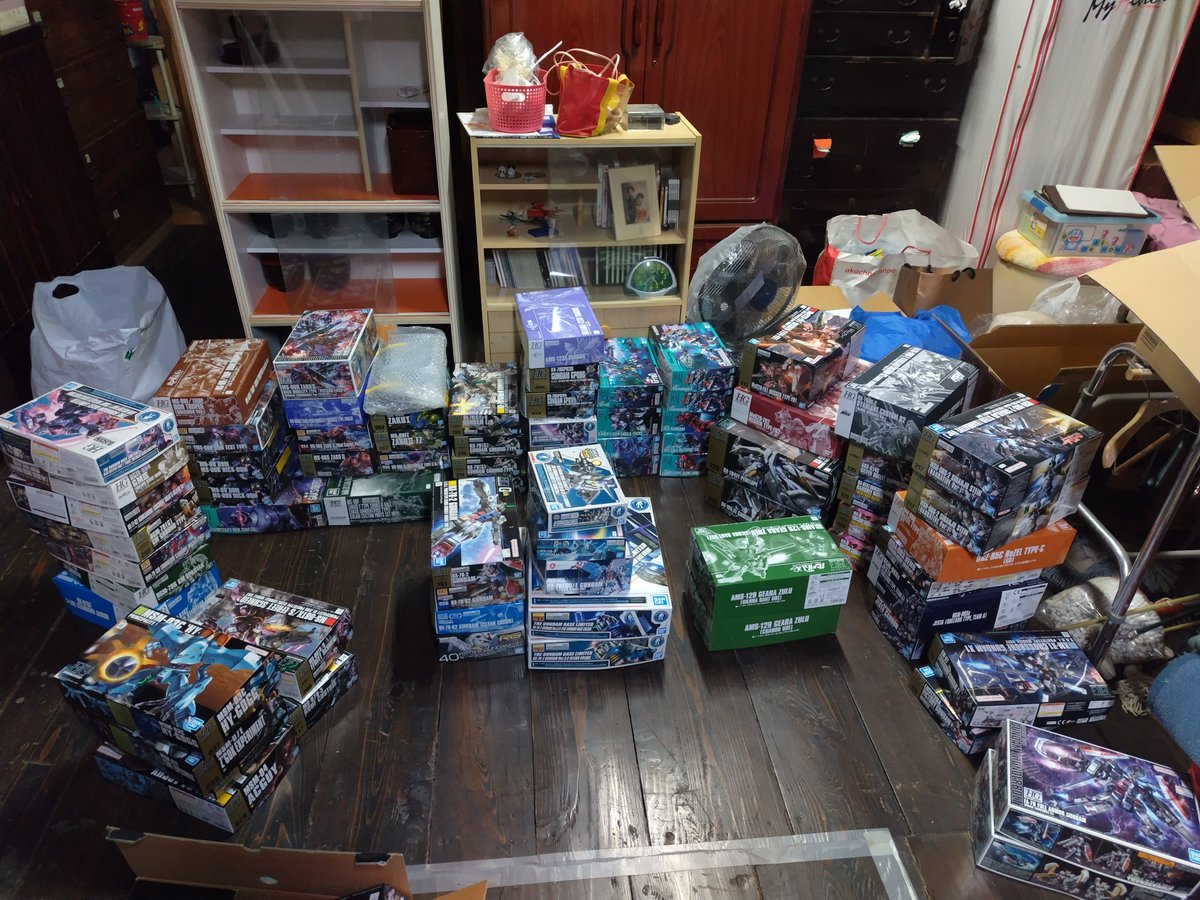 ガンプラと写真に載せてない、AC、30MS、30MFを合わせて、積みプラは