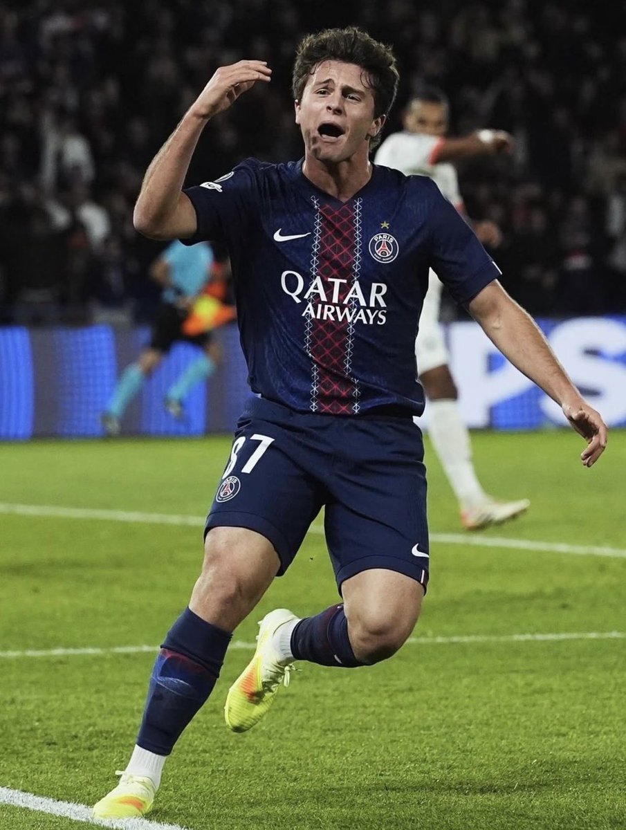 FootActu_2's tweet image. 🚨 𝗟𝗜𝗩𝗘𝗥𝗣𝗢𝗢𝗟 𝗘𝗦𝗧 𝗣𝗥𝗘̂𝗧 𝗔̀ 𝗠𝗘𝗧𝗧𝗥𝗘 𝟭𝟲𝟬 𝗠€ 𝗣𝗢𝗨𝗥 𝗝𝗢𝗔̃𝗢 𝗡𝗘𝗩𝗘𝗦 🇵🇹 ! 🤯💰

🗞️ @fichajesnet