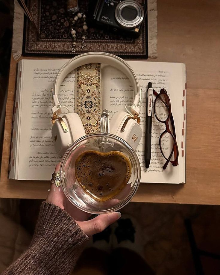 ᅠ ᅠ (@coffeeebreaak) on Twitter photo 