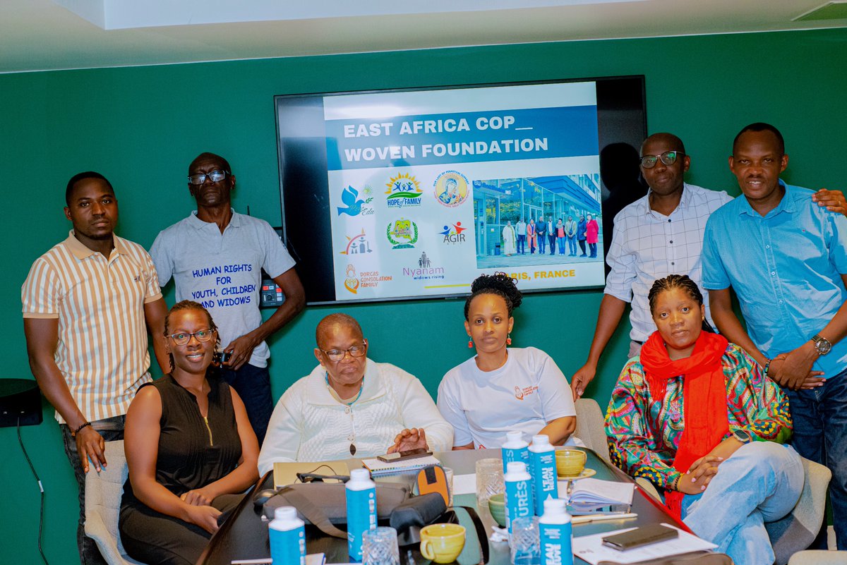 peaceduiniative's tweet photo. Our team joined a powerful regional CoP gathering in Paris with grassroots organizations from Uganda, Rwanda, Kenya &amp; DRC. The gathering strengthened collaboration, enhanced shared learning on human rights, and renewed our commitment to community transformation. #wovenfoundation https://t.co/B04Ng5Bc4f