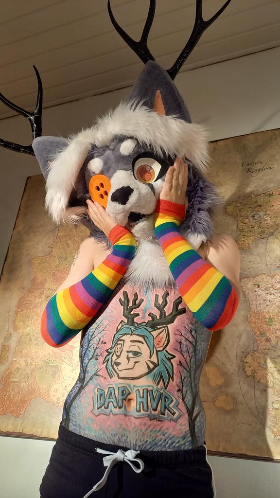 Have some more body art pics 🥰

🖌️ <a href="/NikRaccoom/">Nik Raccoom</a>