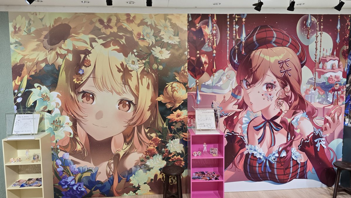 Razeru_Nissi's tweet image. 心斎橋HMVのReGLOSS 2ndアルバム発売記念オンリーショップと展示覗いてきた!!
HMV限定のソロ曲ジャケ写クッキー缶4人分買えて良かった～(*´∀｀*)
あと最近個人的に社長が熱いのでアクスタとビジュが良すぎるスクエア缶バッチ思わず買ってしまったw
りりなでとらではじ置いときます😚
#ReGLOSS