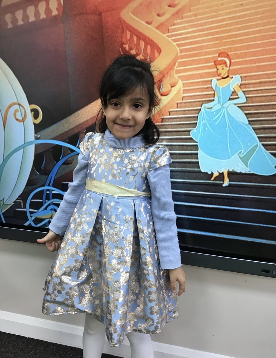 WarwickRoad2's tweet photo. โจ Reception children arrived in their finest outfits, ready for Cinderellaโs Ball! ๐๐ #FairytaleFun #SchoolMagic https://t.co/6wQ4EnQf3C