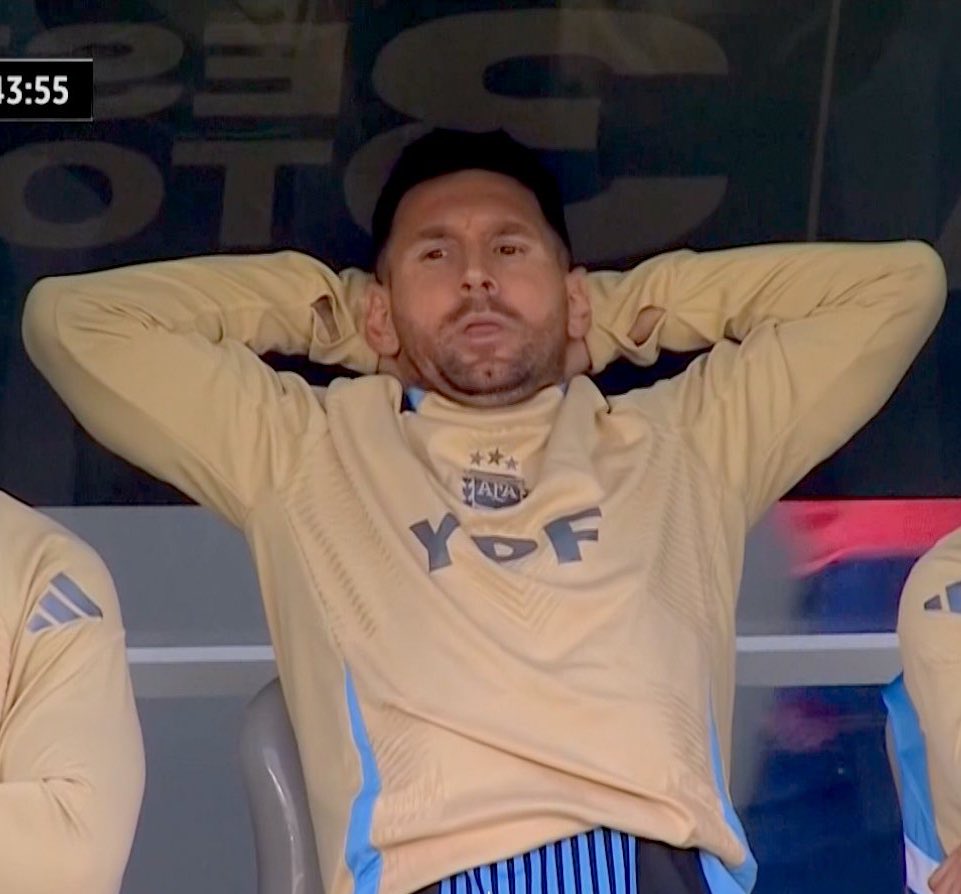 Footy_Insights's tweet photo. 🚨Bruh! Messi has just been merciless in the past two weeks👇😂😂

▪️He used a casual camp Nou pic to beat Cristiano+Trump post likes on IG 

▪️He used a goal+3 assists to cleanse football twitter after Cristiano scored a bicycle kick 

▪️He used one game to equal Cristiano’s assist tally (3) in 2025

▪️He used one game to shut the Puskas most assists agenda (404)