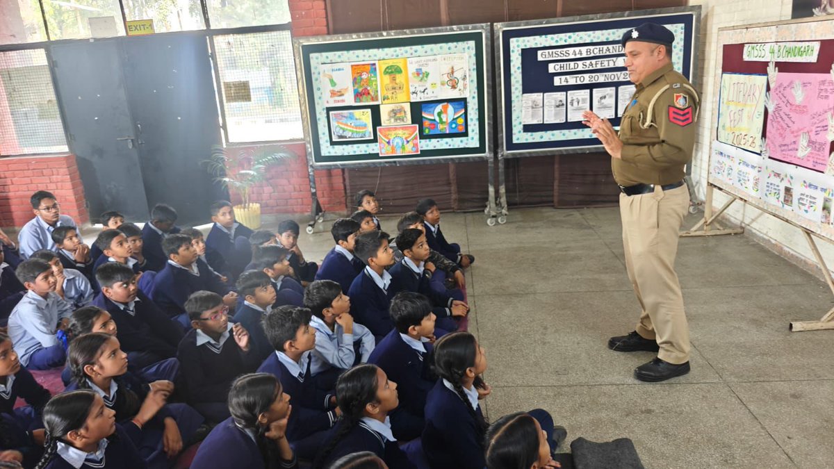 ChdCyberCell's tweet image. Today, a Cyber Security &amp;amp; Safety awareness program was conducted at GMSSS 44B, Chandigarh. Approximately 75–80 students and staff actively participated in the session.