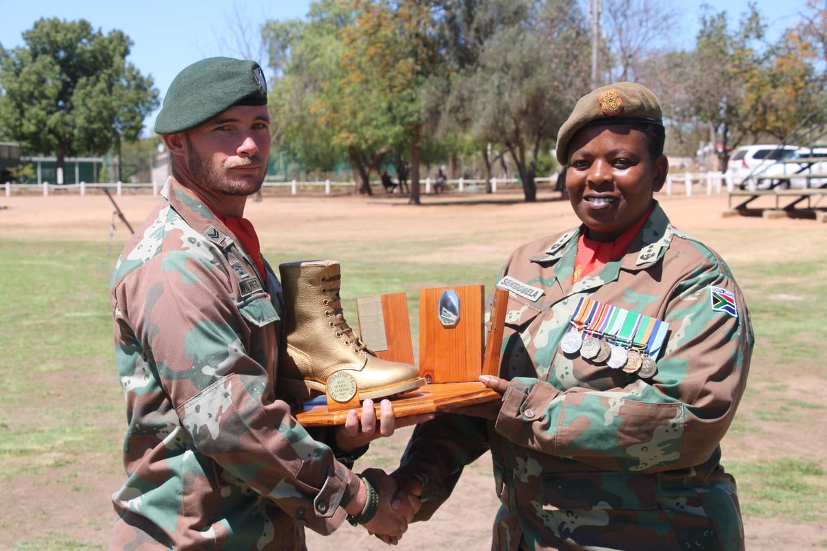 SANDF_ZA's tweet image. #SAArmy Article || The Junior Infantry Non-Commissioned Officers&apos; Passing Out Parade Infantry School.

facebook.com/share/p/1HBb1Z…

#SANDF
#SAArmy
#PrideOfLions
#PassingOutParade2025