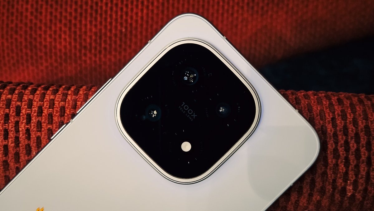 geekedout__'s tweet image. iQOO 15 - Quick Walkthrough  🧵