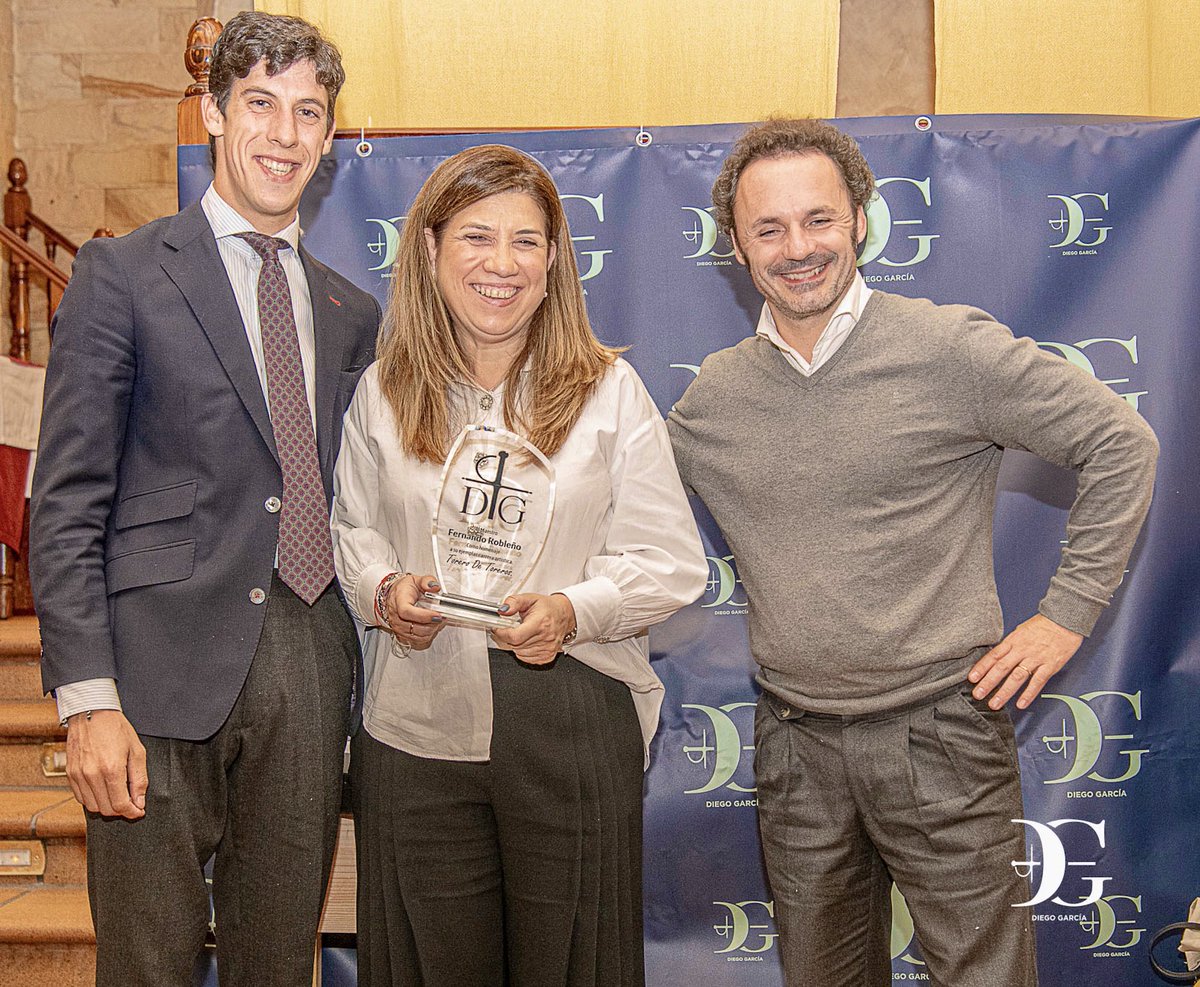 ⚪️⚫️ La Peña Taurina Diego García concede sus galardones anuales

👉 Fernando Robleño, Álvaro García o la Peña El Remedio fueron algunos de los premiados <a href="/DiegoGarciaInf/">Diego Garcia</a> <a href="/nuriacastroc/">Nuria Castro</a> 

magazineslv.com/noticias-san-s…

#felizlunes